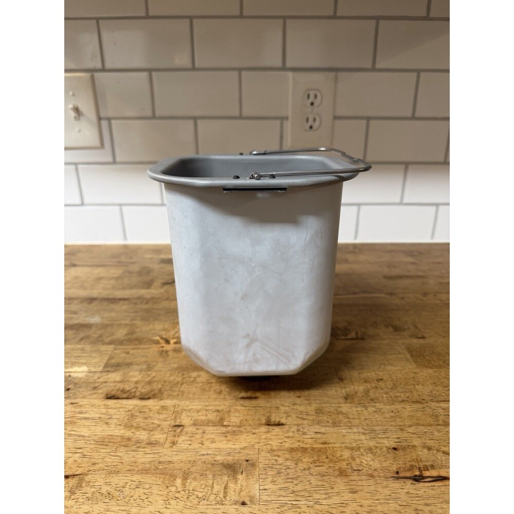 Hitachi Bread Machine Loaf Pan With Paddle HB-B101, HB-B102, HB-B201, HB-B301